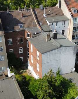 Vogelperspektive - Mehrfamilienhaus in 40223 Düsseldorf mit 372m² als Kapitalanlage kaufen