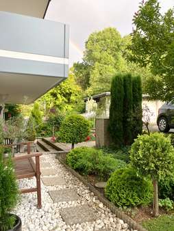 Vorgarten - Einfamilienhaus in 53229 Bonn / Holzlar mit 211m² kaufen