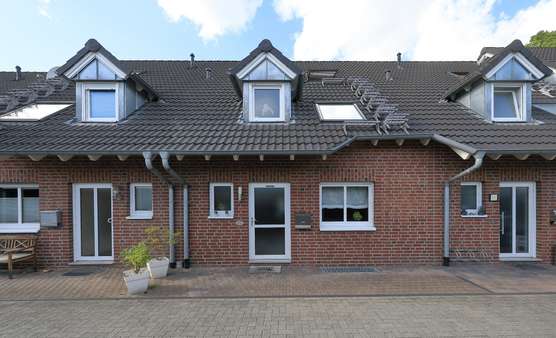 Vorderansicht - Reihenmittelhaus in 53347 Alfter mit 132m² kaufen