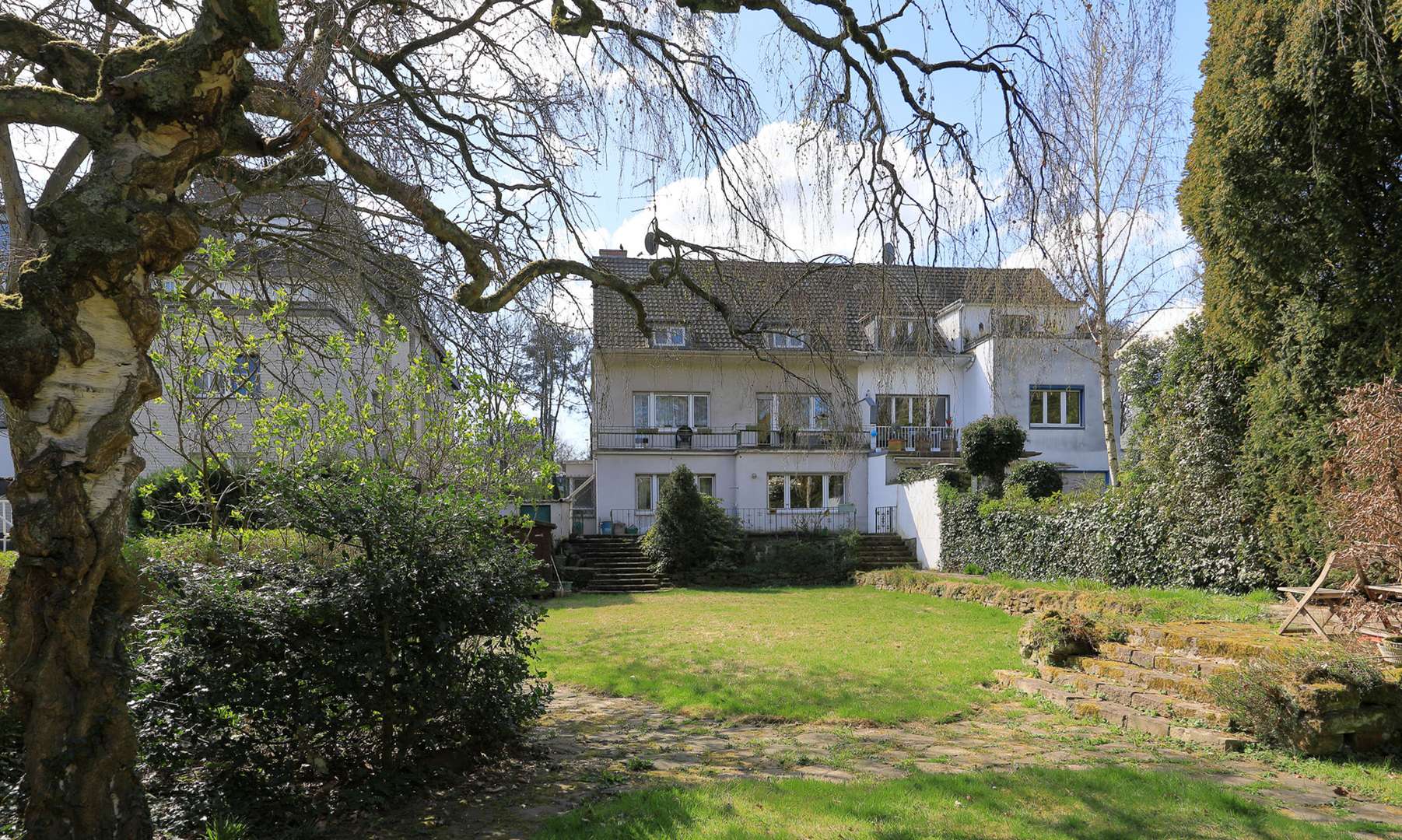 Rückansicht Rückansicht - Zweifamilienhaus in 50735 Köln / Riehl mit 281m² kaufen