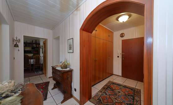 Flur - Etagenwohnung in 47239 Duisburg / Rumeln-Kaldenhausen mit 86m² kaufen