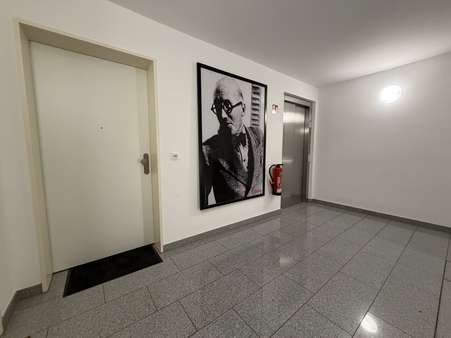 Wohnungseingang Wohnungseingang - Etagenwohnung in 53225 Bonn / Beuel-Mitte mit 131m² kaufen