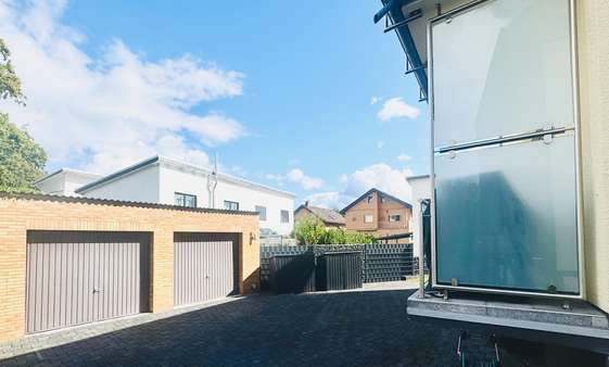 Garagen - Zweifamilienhaus in 53721 Siegburg / Stallberg mit 206m² kaufen