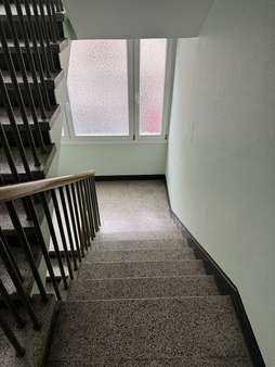 Treppenhaus - Etagenwohnung in 50677 Köln / Neustadt-Süd mit 40m² kaufen