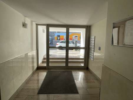 Eingang - Etagenwohnung in 50931 Köln mit 25m² kaufen