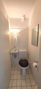 Gäste-WC - Erdgeschosswohnung in 53119 Bonn / Tannenbusch mit 98m² kaufen