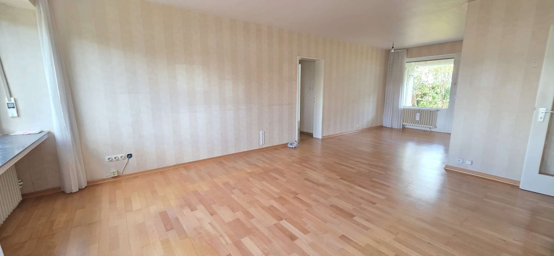 Wohn-Esszimmer - Erdgeschosswohnung in 53119 Bonn / Tannenbusch mit 98m² kaufen