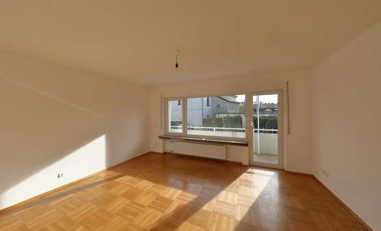 Wohnzimmer - Erdgeschosswohnung in 51107 Köln / Heumar mit 71m² kaufen