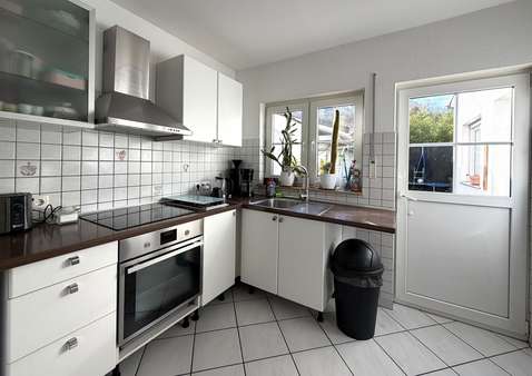 Küche - Doppelhaushälfte in 53179 Bonn / Mehlem mit 116m² kaufen
