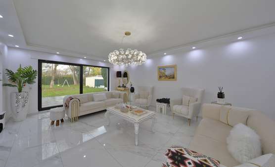 Wohnzimmer - Einfamilienhaus in 53332 Bornheim mit 251m² kaufen
