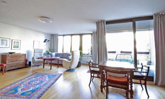 Wohn-Esszimmer Wohn-Esszimmer - Etagenwohnung in 53117 Bonn mit 112m² kaufen