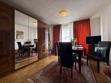 Wohnzimmer Wohnzimmer - Etagenwohnung in 50999 Köln / Sürth mit 51m² kaufen