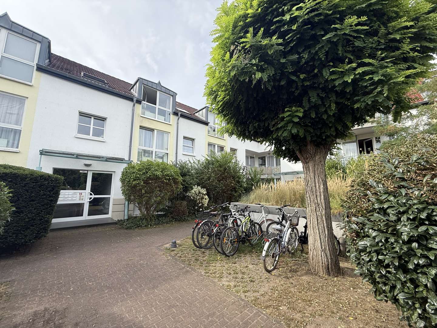 Vorderansicht Vorderansicht - Etagenwohnung in 50999 Köln / Sürth mit 51m² kaufen