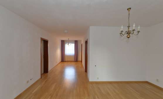 Wohn-Esszimmer - Etagenwohnung in 53123 Bonn / Duisdorf mit 103m² kaufen