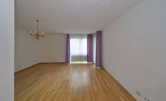 Wohnzimmer - Etagenwohnung in 53123 Bonn / Duisdorf mit 103m² kaufen