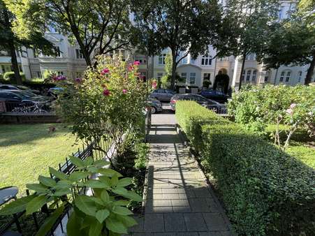 Eingang Eingang - Etagenwohnung in 50670 Köln / Neustadt-Nord mit 128m² als Kapitalanlage kaufen