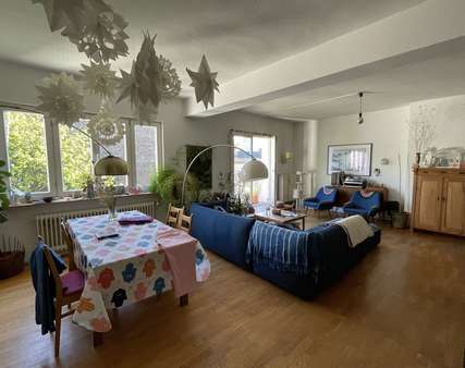 Wohnzimmer Wohnzimmer - Etagenwohnung in 50670 Köln / Neustadt-Nord mit 128m² als Kapitalanlage kaufen