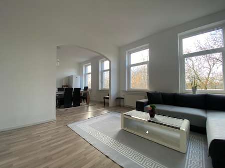 Wohn-/Esszimmer - Mehrfamilienhaus in 47798 Krefeld / Stadtmitte mit 406m² als Kapitalanlage kaufen