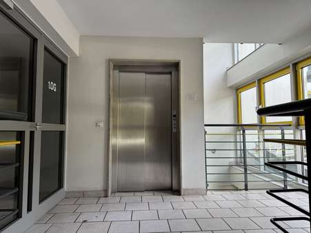 Aufzug Aufzug - Etagenwohnung in 50931 Köln/Lindenthal mit 57m² kaufen