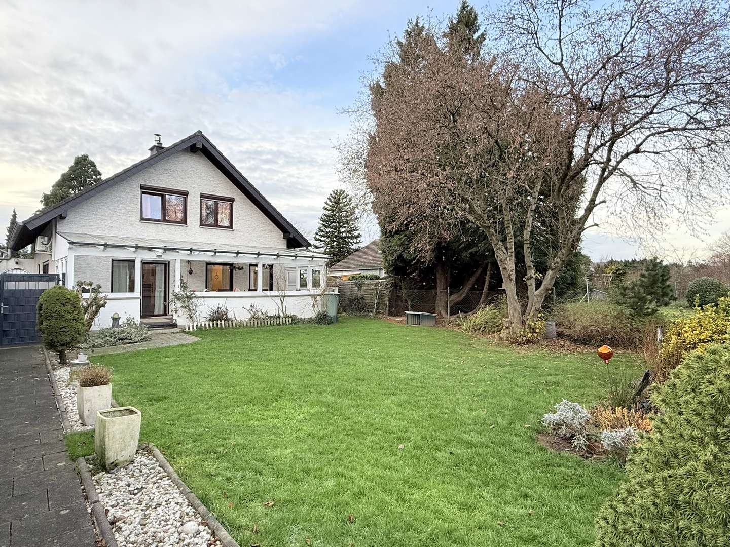 Garten - Einfamilienhaus in 51061 Köln / Höhenhaus mit 114m² kaufen
