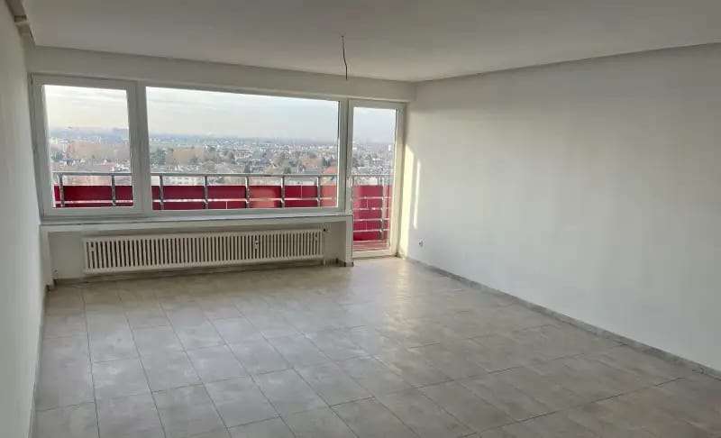 Wohnzimmer - Etagenwohnung in 53757 Sankt Augustin / Niederpleis mit 104m² kaufen