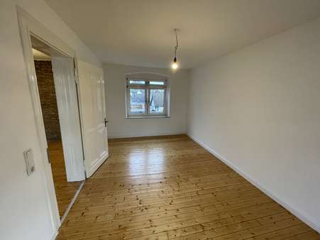 Schlafzimmer - Etagenwohnung in 53844 Troisdorf mit 69m² kaufen