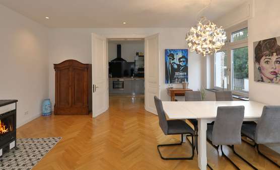 Wohnzimmer - Erdgeschosswohnung in 53844 Troisdorf mit 149m² kaufen