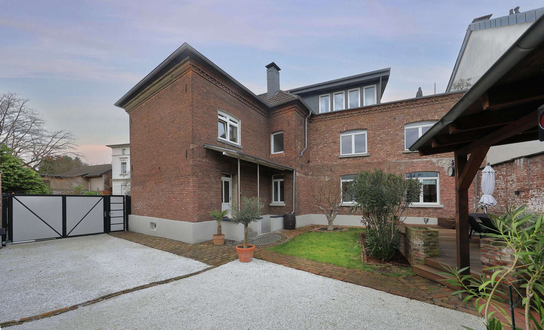 Rückansicht - Erdgeschosswohnung in 53844 Troisdorf mit 149m² kaufen