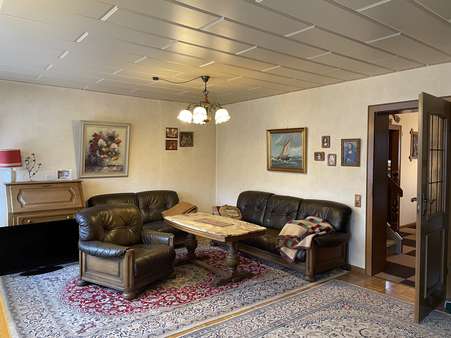 Wohnzimmer - Reihenhaus in 50859 Köln mit 95m² kaufen