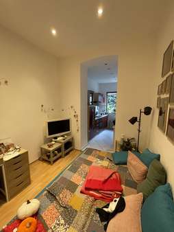 Wohnung EG links  - Mehrfamilienhaus in 51105 Köln mit 204m² als Kapitalanlage kaufen