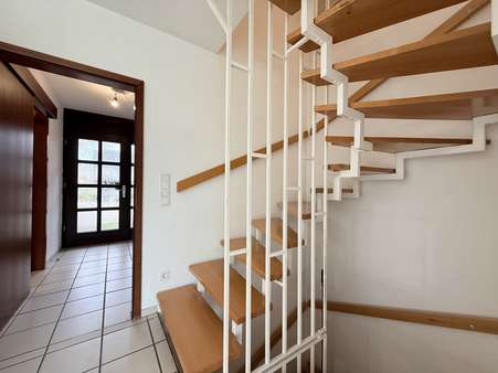 Flur Flur - Reihenmittelhaus in 50765 Köln / Esch/Auweiler mit 110m² kaufen