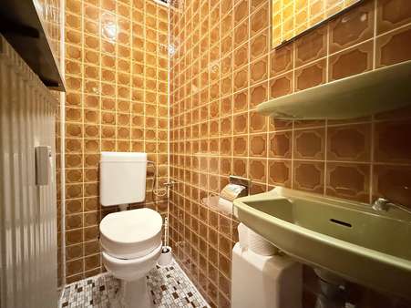 WC - Etagenwohnung in 50969 Köln / Zollstock mit 90m² kaufen