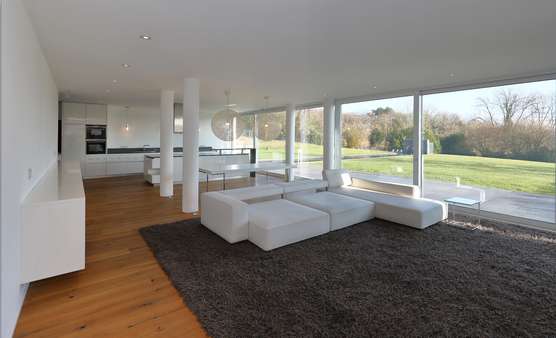 Wohn-Essbereich und offene Küche - Erdgeschosswohnung in 45470 Mülheim Ruhr mit 191m² kaufen