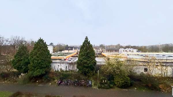 Ausblick Balkon Ausblick Balkon - Etagenwohnung in 41466 Neuss / Reuschenberg mit 36m² kaufen