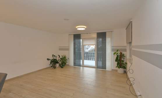 Wohnzimmer - Etagenwohnung in 51465 Bergisch Gladbach mit 112m² kaufen