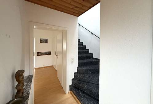 Flur Flur - Reihenmittelhaus in 53177 Bonn mit 114m² kaufen