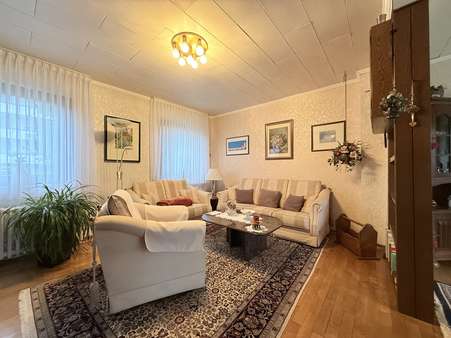 Wohnzimmer - Doppelhaushälfte in 51061 Köln/Flittard mit 167m² kaufen
