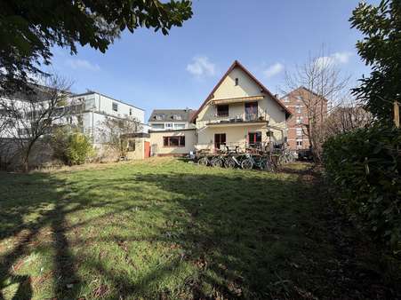 Rückansicht - Mehrfamilienhaus in 51107 Köln / Ostheim mit 179m² als Kapitalanlage kaufen
