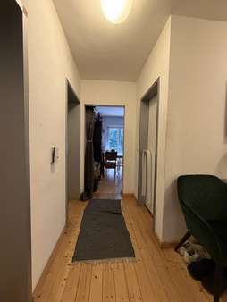 Zugang Anbau - Mehrfamilienhaus in 51107 Köln / Ostheim mit 179m² als Kapitalanlage kaufen