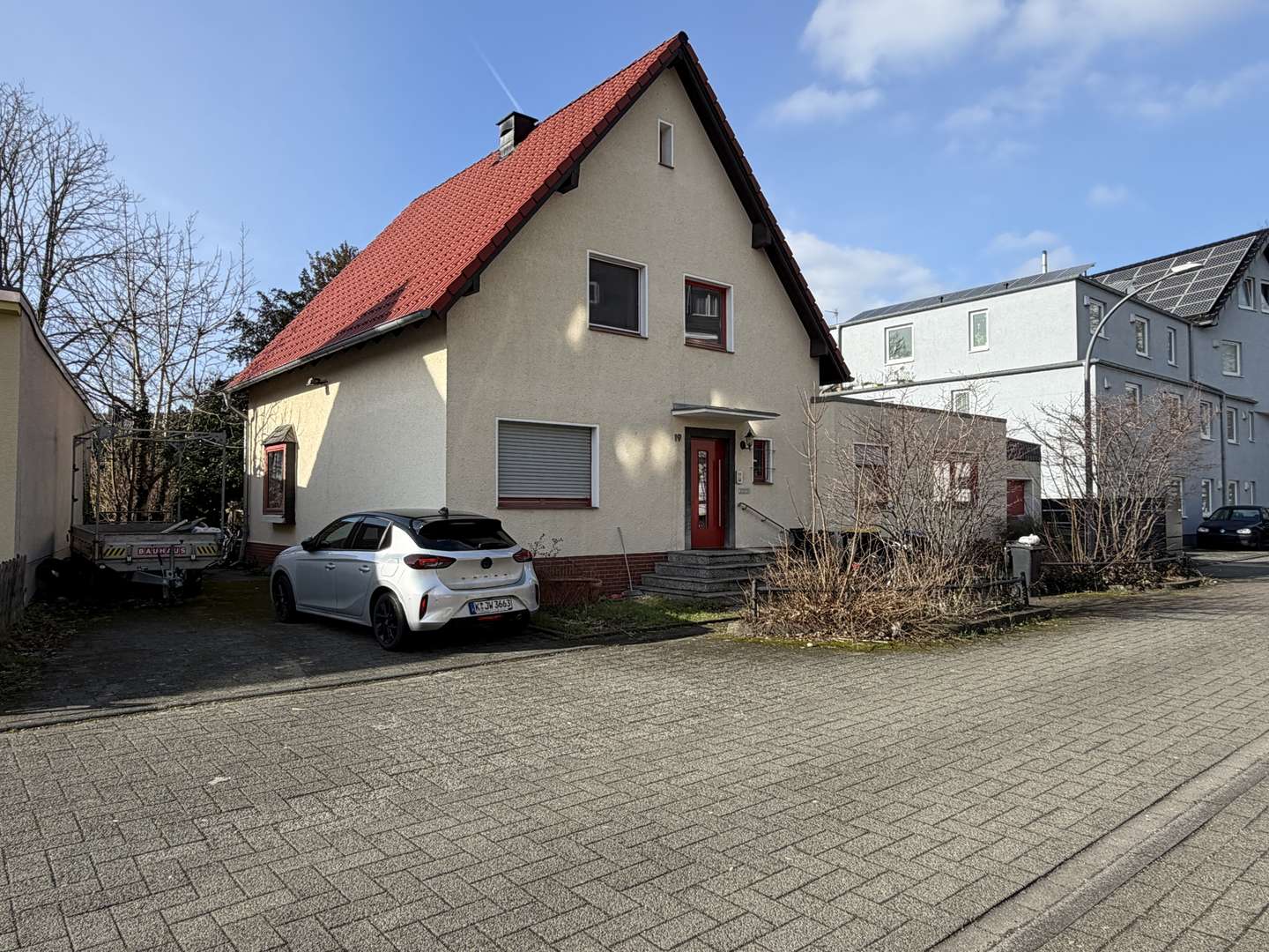 001 - Mehrfamilienhaus in 51107 Köln / Ostheim mit 179m² als Kapitalanlage kaufen