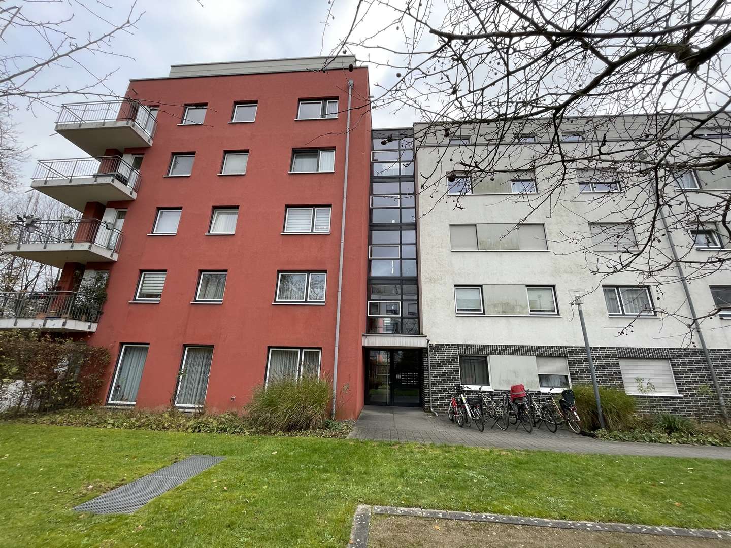 Vorderansicht - Etagenwohnung in 50733 Köln / Nippes mit 83m² kaufen