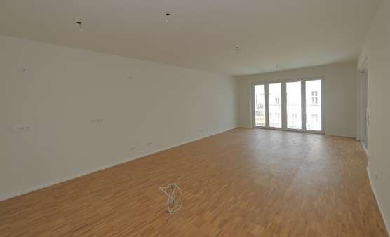 Küche und Wohn- und Essbereich - Etagenwohnung in 50668 Köln - Neustadt-Nord mit 97m² kaufen