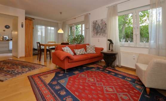 Wohnzimmer und Essbereich 1 - Maisonette-Wohnung in 50676 Köln - Altstadt-Süd mit 89m² günstig kaufen