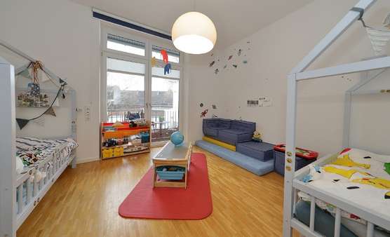 Zimmer - Wohnung in 50674 Köln - Neustadt Süd mit 143m² günstig kaufen
