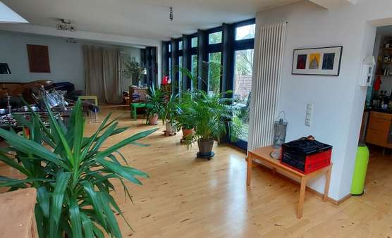 Wohnzimmer - Einfamilienhaus in 50859 Köln - Lövenich mit 225m² kaufen