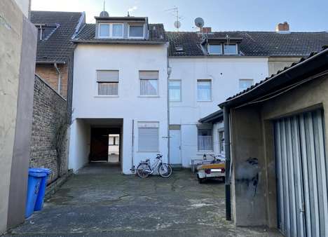 Rückansicht - Mehrfamilienhaus in 50226 Frechen - Innenstadt mit 246m² als Kapitalanlage günstig kaufen