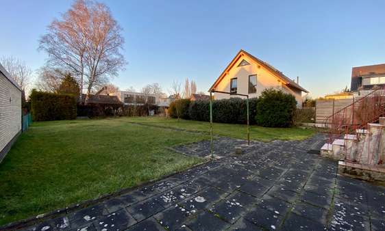 Grundsück - Zweifamilienhaus in 50829 Köln - Vogelsang mit 148m² günstig kaufen