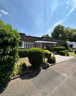 Front - Einfamilienhaus in 50968 Köln - Raderthal mit 130m² kaufen