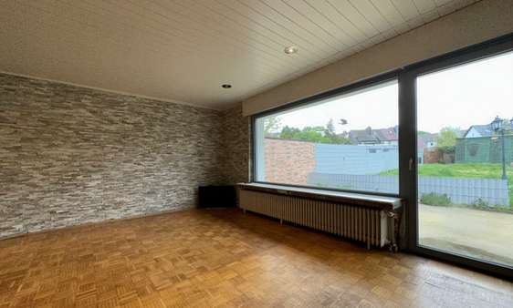 Wohnzimmer - Einfamilienhaus in 51061 Köln - Flittard mit 136m² kaufen
