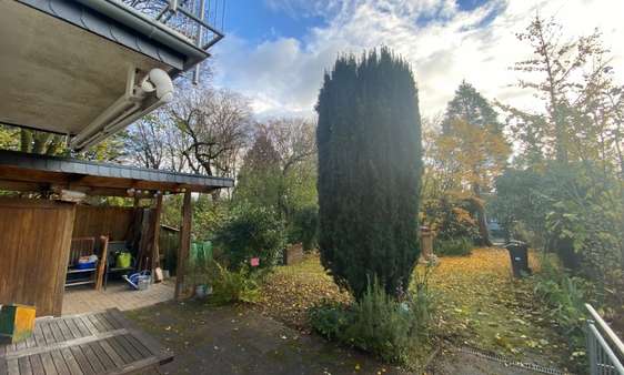 Terrasse und Garten - Reihenendhaus in 51469 Bergisch Gladbach - Paffrath mit 111m² kaufen